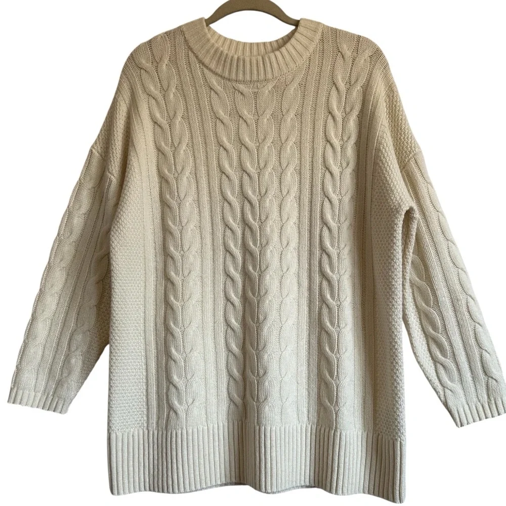 Banana Republic Italian Cashmere Blend Cable Knit Sweater Oversized Medium - Picture 4 of 13
